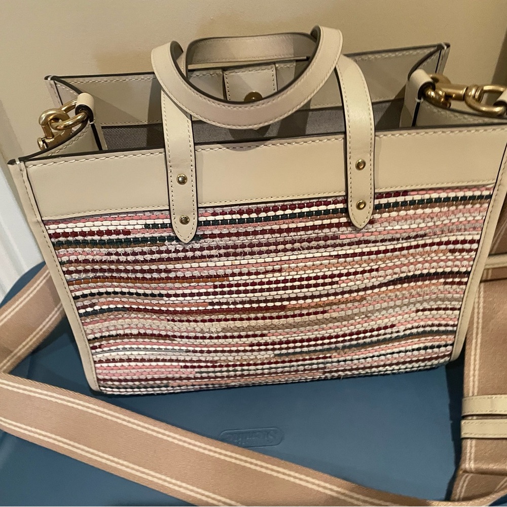 Coach Purse - Picture 4 of 10